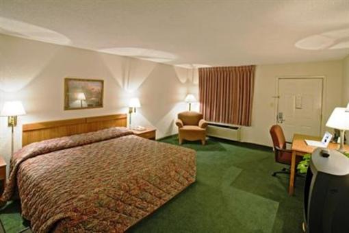 фото отеля Americas Best Value Inn Eagle Pass