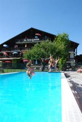 фото отеля La Bergerie Hotels-Chalets de Tradition