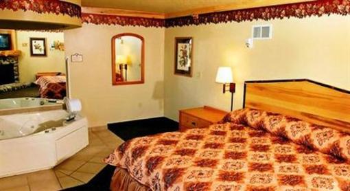 фото отеля AmericInn Lodge & Suites Little Falls