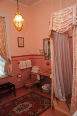 фото отеля The Bennett House Bed and Breakfast