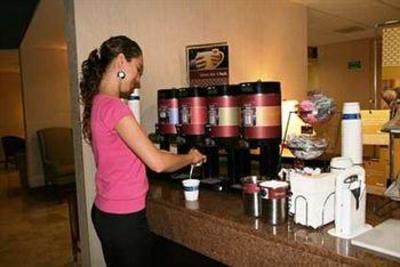 фото отеля Hampton Inn And Suites Hilton Monterrey Norte