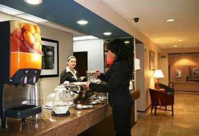 фото отеля Hampton Inn And Suites Hilton Monterrey Norte