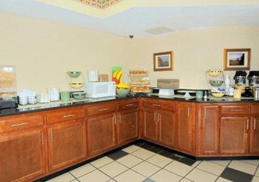 фото отеля Quality Inn Batesville (Mississippi)