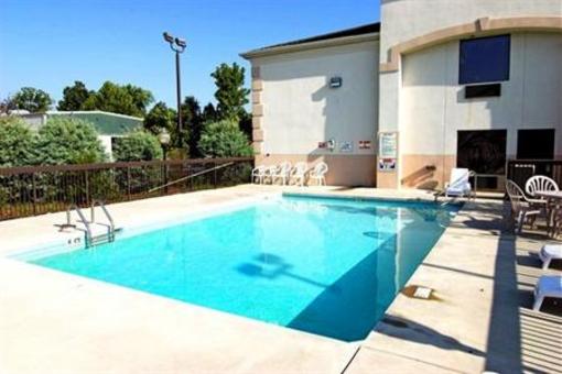 фото отеля Days Inn Burlington East Haw River