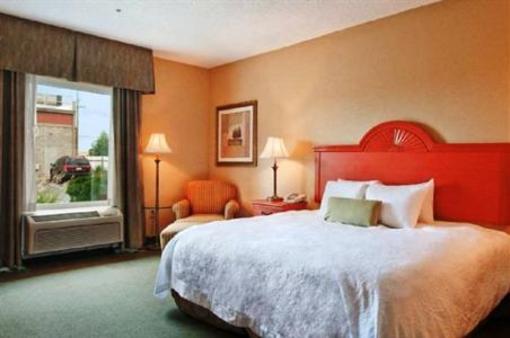 фото отеля Hampton Inn Heath-Newark