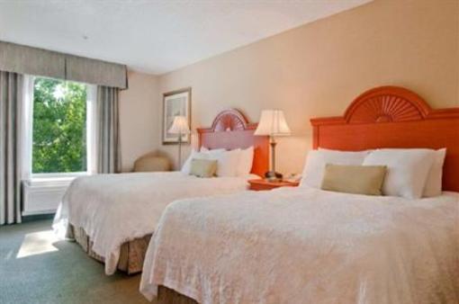 фото отеля Hampton Inn Heath-Newark