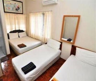 фото отеля Kota Lodge Townhouse