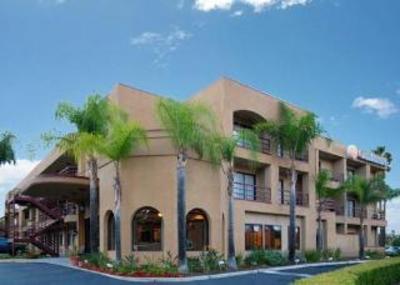 фото отеля Comfort Inn Irvine Spectrum