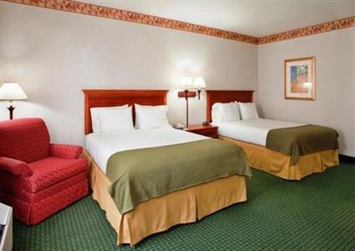 фото отеля Holiday Inn Express Batesville