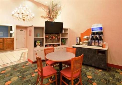 фото отеля Holiday Inn Express Batesville