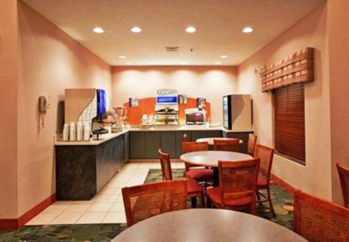фото отеля Holiday Inn Express Batesville