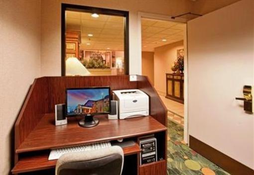 фото отеля Holiday Inn Express Batesville