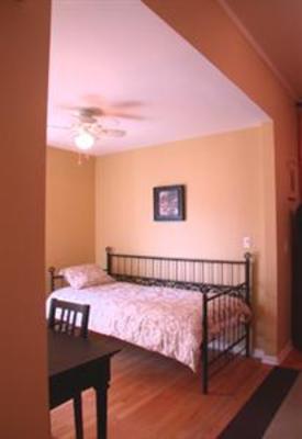 фото отеля Wicker Park Inn