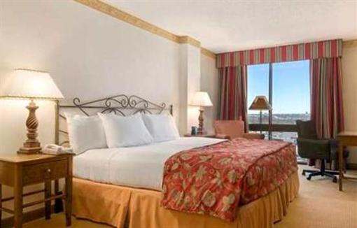 фото отеля Hilton San Antonio Airport