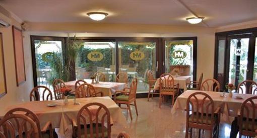 фото отеля Hotel Molnar