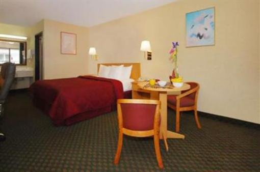 фото отеля Comfort Inn - Los Angeles West Sunset Blvd.