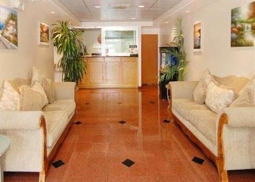 фото отеля Comfort Inn - Los Angeles West Sunset Blvd.