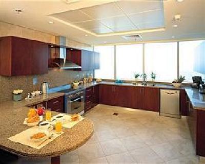 фото отеля Oasis Beach Tower Apartments
