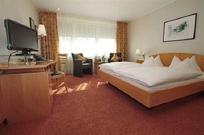 фото отеля Hotel Deutscher Hof Trier