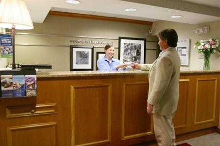 фото отеля Hampton Inn Clarks Summit