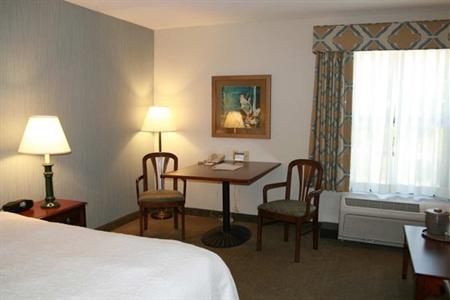 фото отеля Hampton Inn Clarks Summit