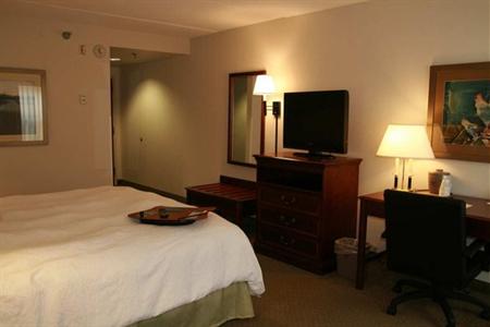фото отеля Hampton Inn Clarks Summit