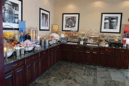 фото отеля Hampton Inn Carlstadt-At The Meadowlands