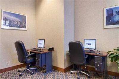 фото отеля Hilton Suites Chicago/Magnificent Mile