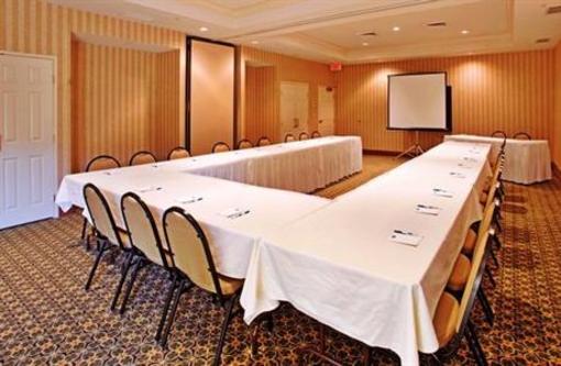 фото отеля Staybridge Suites Chesterfield O'Fallon