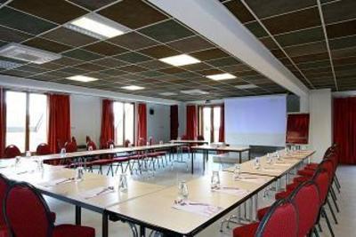 фото отеля Mercure Luxeuil Les Bains Hexagone