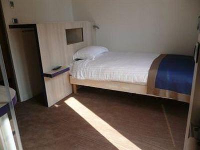 фото отеля Astor Hotel Suresnes