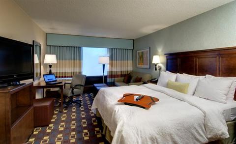 фото отеля Hampton Inn White Plains Elmsford