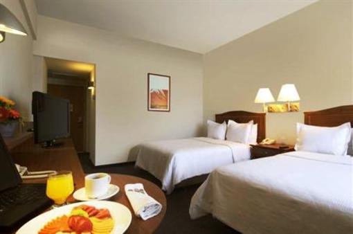 фото отеля Fiesta Inn Torreon Galerias