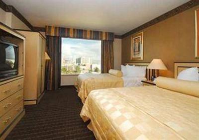 фото отеля Embassy Suites Convention Center Las Vegas