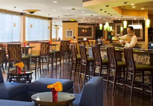 фото отеля Marriott Saddle Brook
