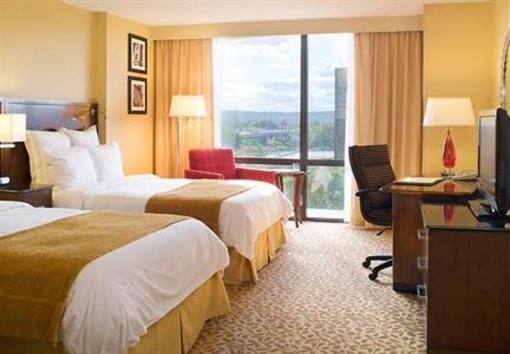 фото отеля Marriott Saddle Brook