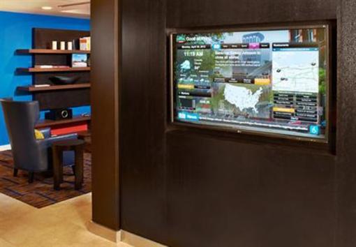 фото отеля Courtyard by Marriott Cleveland Airport/North