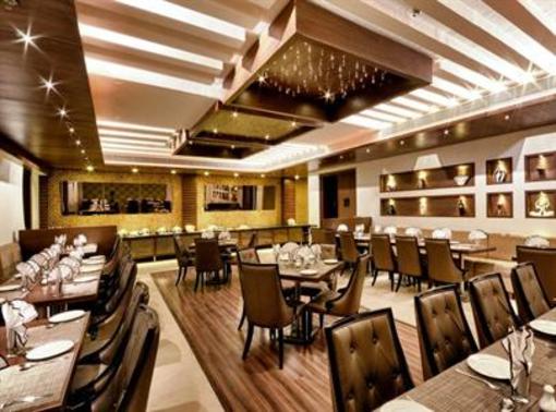 фото отеля Avalon Hotel & Banquets