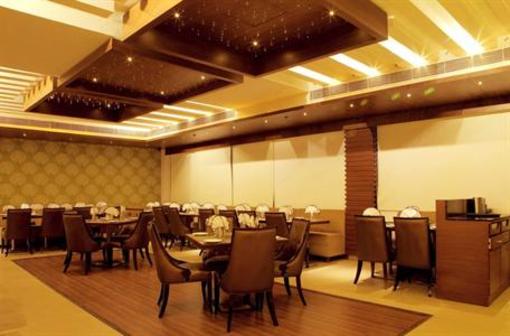 фото отеля Avalon Hotel & Banquets