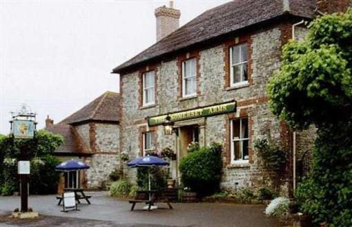 фото отеля The Somerset Arms Inn Warminster