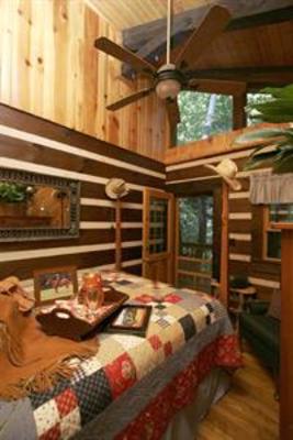 фото отеля Creekwalk Inn