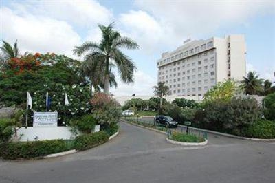 фото отеля The Gateway Hotel Athwalines Surat