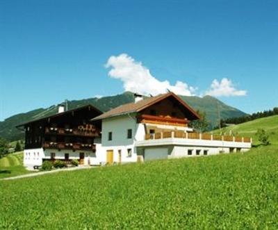 фото отеля Hotel Bauernhof Sennhof Weerberg