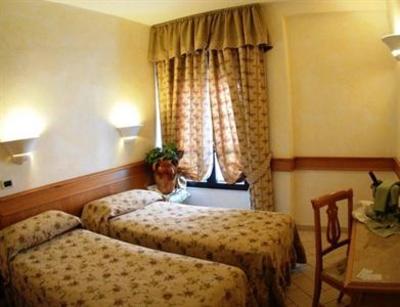 фото отеля V7 Hotel