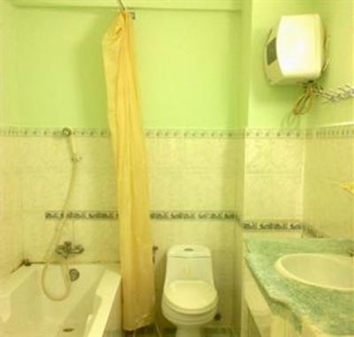 фото отеля Big John's Chil-axn Hostel