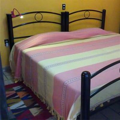 фото отеля Hostal Mintzi