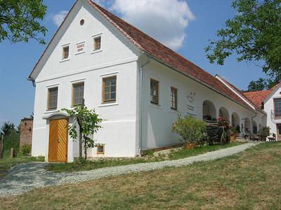 фото отеля Gastehaus Fam. Bucsek
