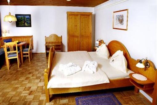 фото отеля Gastehaus Fam. Bucsek