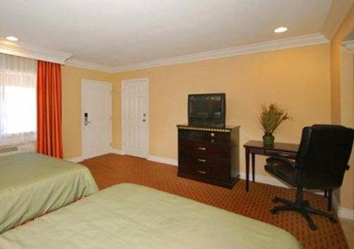 фото отеля Rodeway Inn Near LA Live