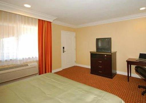 фото отеля Rodeway Inn Near LA Live